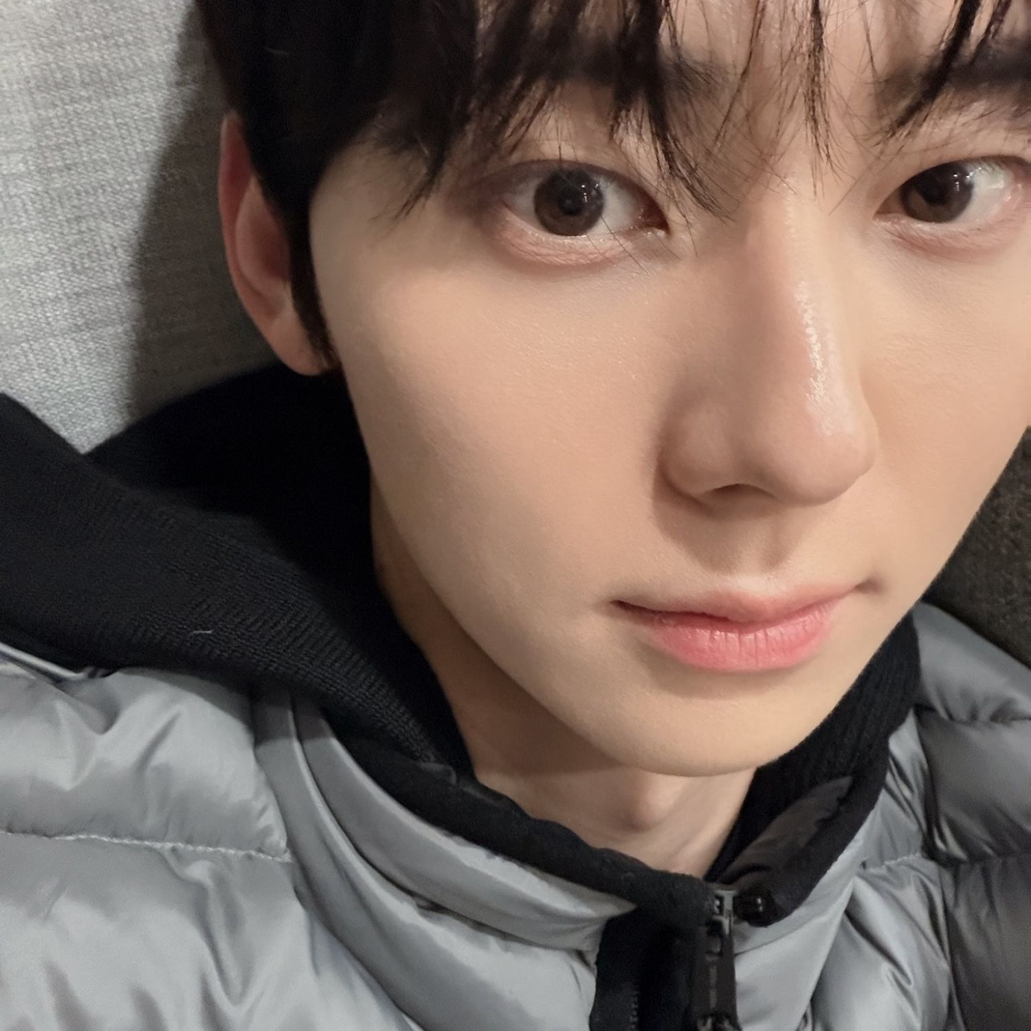 Behind-the-scenes cut of Hwang Minhyun