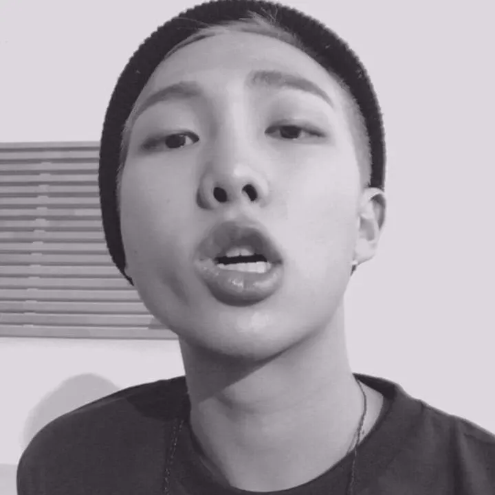 RM (방탄소년단)의 비하인드 컷