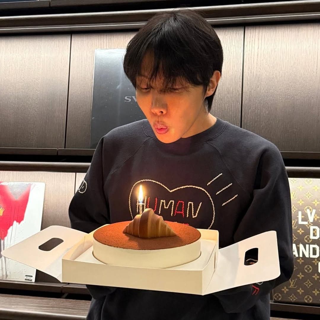 제이홉 (방탄소년단) 최근 활동샷