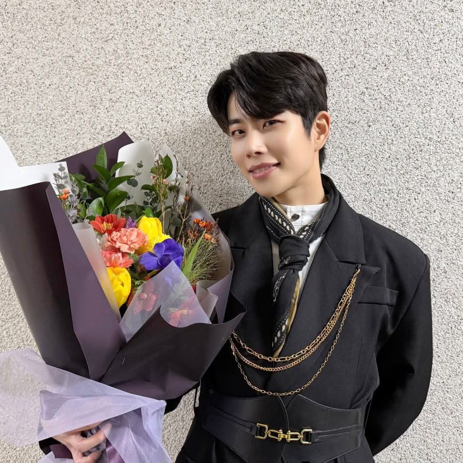 아스트로 최근 활동샷