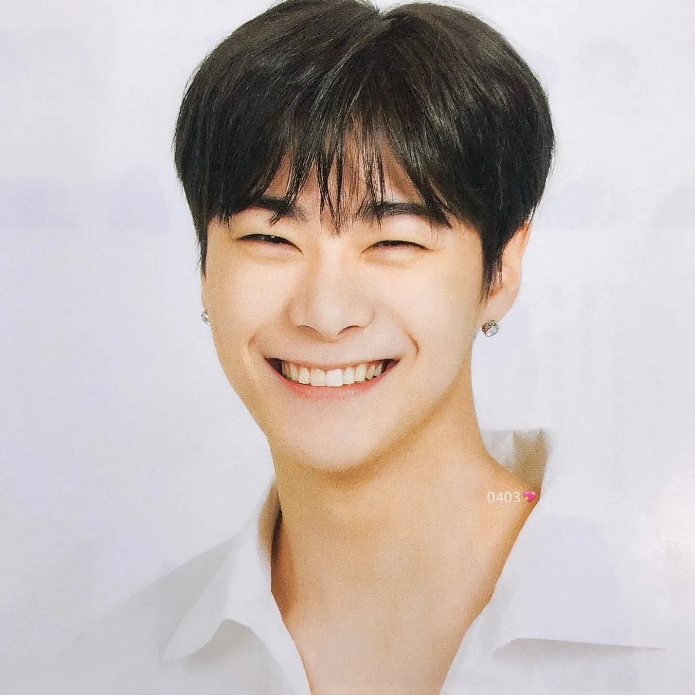 아스트로의 최신 사진