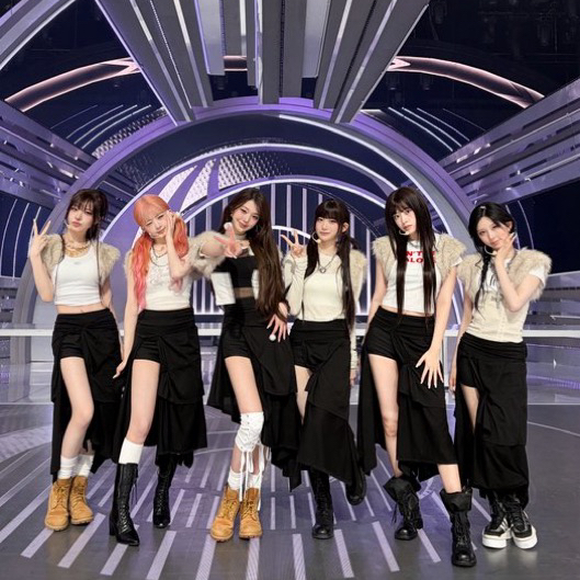 Behind-the-scenes cut of IVE