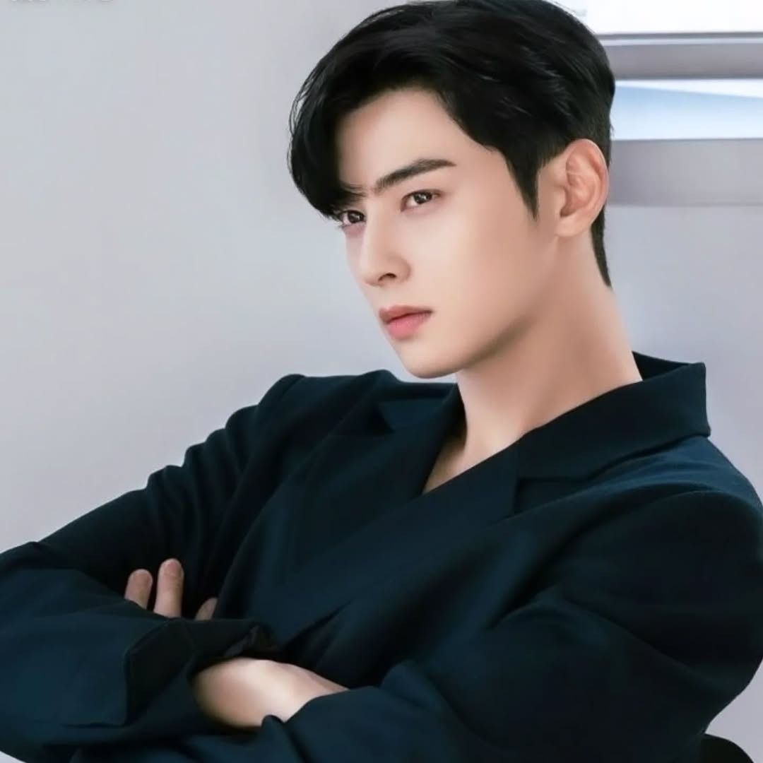 A moment captured by Eunwoo (ASTRO)'s fan