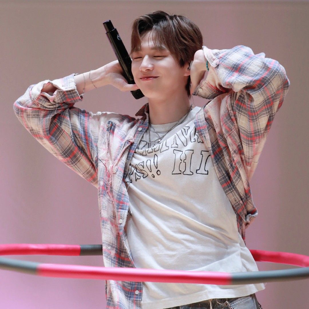 강다니엘의 비하인드 컷