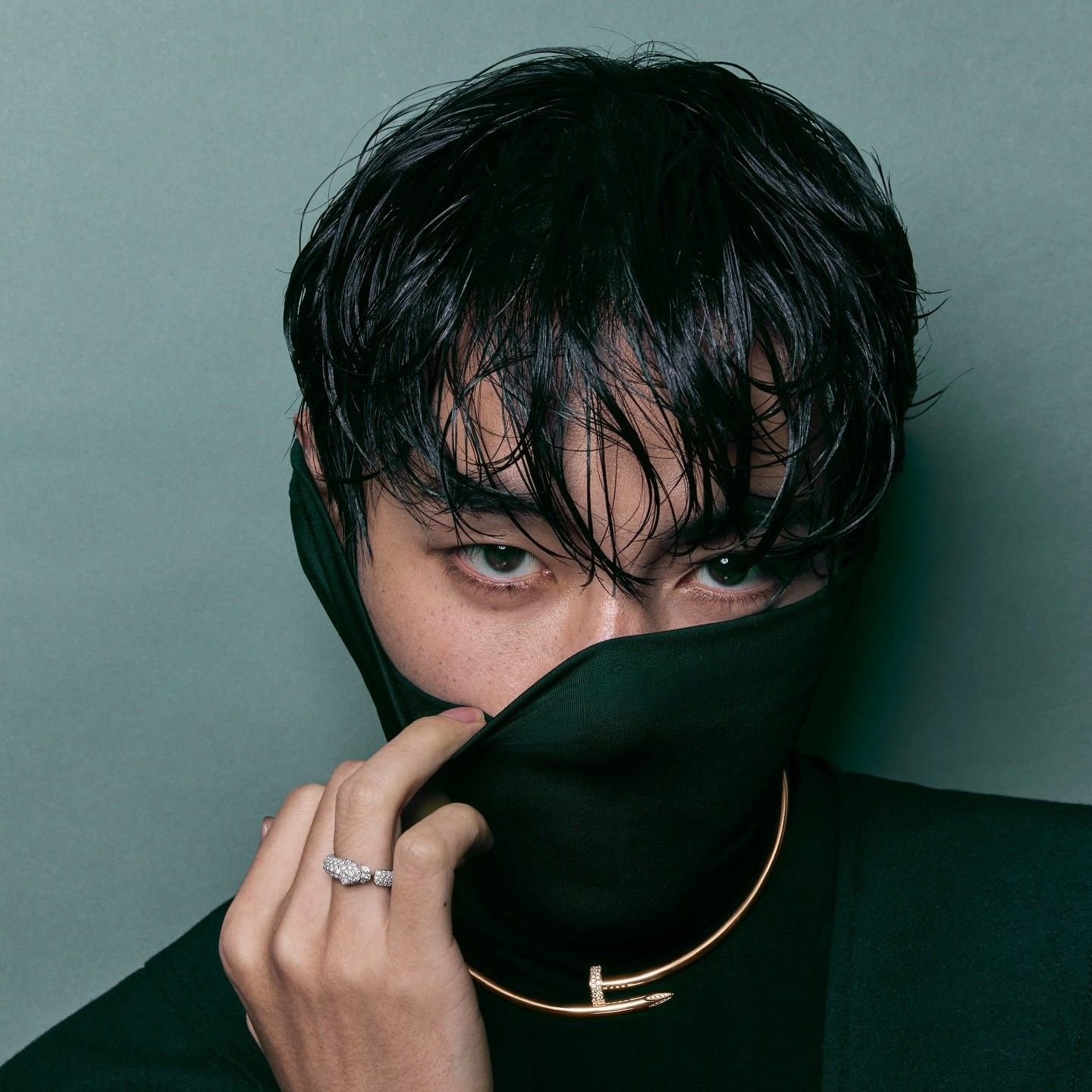 뷔 (방탄소년단)의 최신 사진