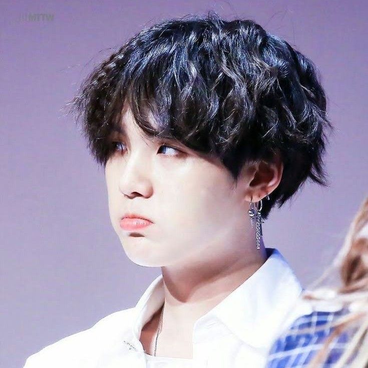 슈가 (방탄소년단)의 최신 사진