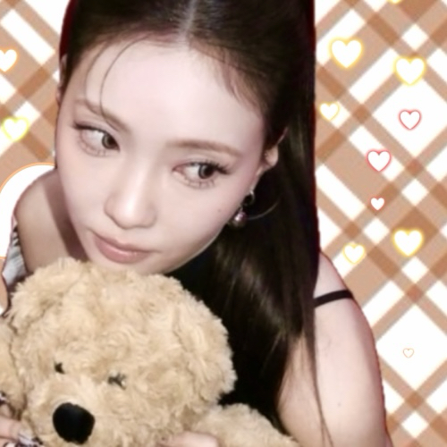 Behind-the-scenes cut of Mayuka (NiziU)