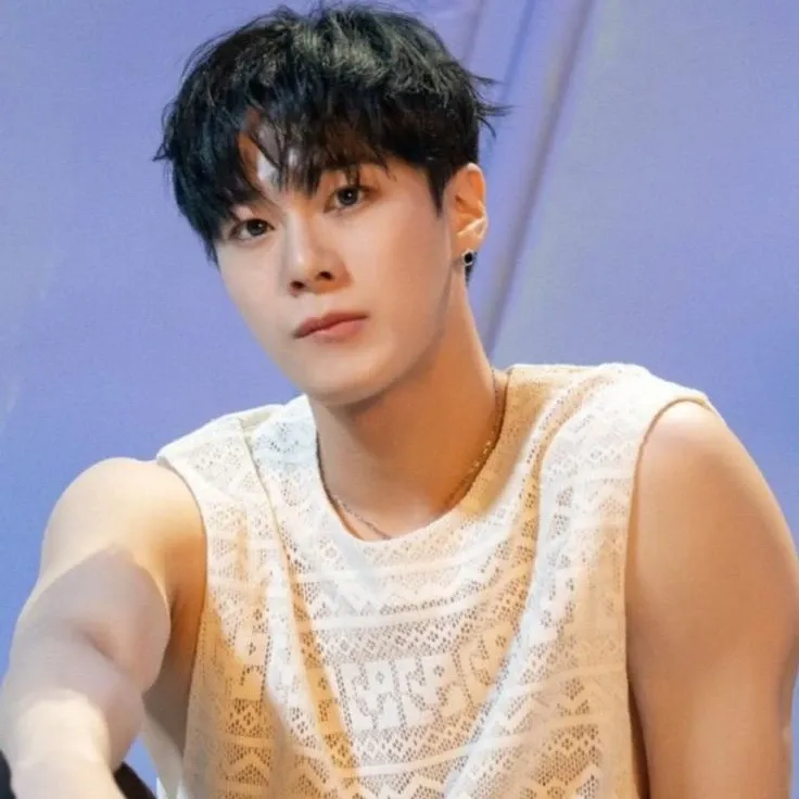 A moment captured by Moonbin (ASTRO)'s fan