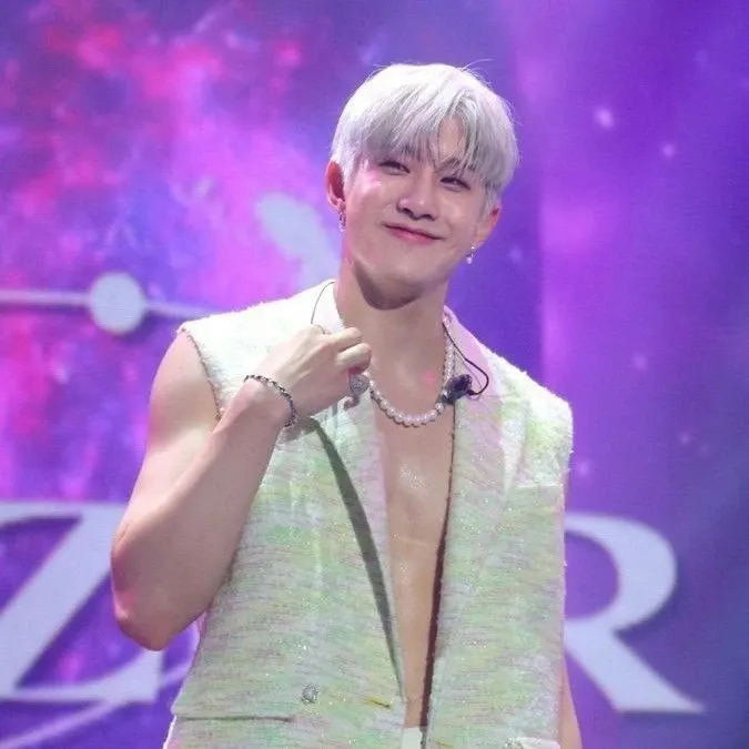 Behind-the-scenes cut of Jinjin (ASTRO)