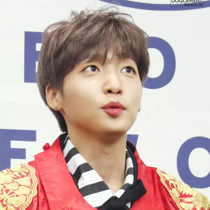 Behind-the-scenes cut of Jeong Sewoon