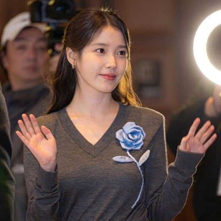 아이유의 비하인드 컷