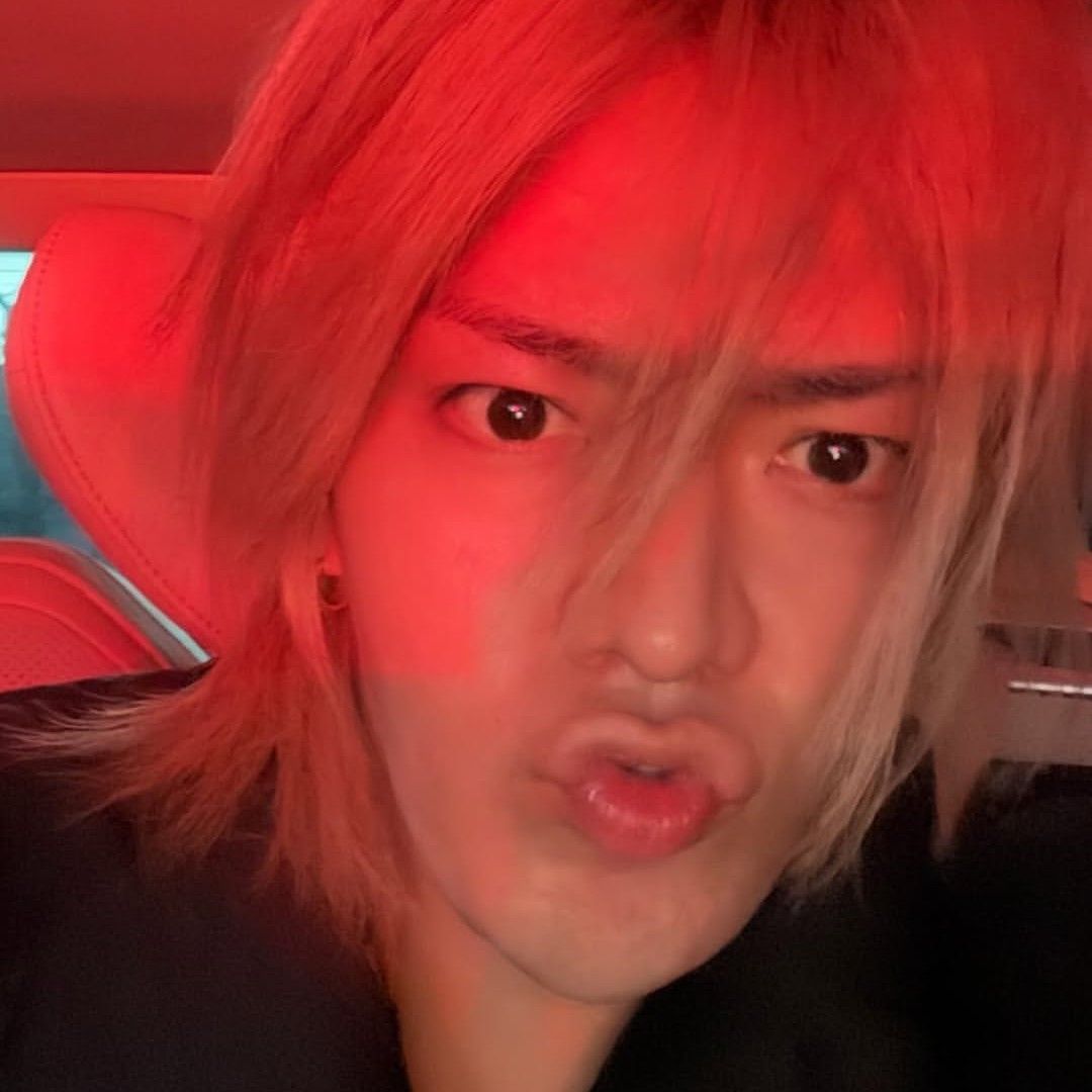 Potret di balik layar Yuta (NCT 127)