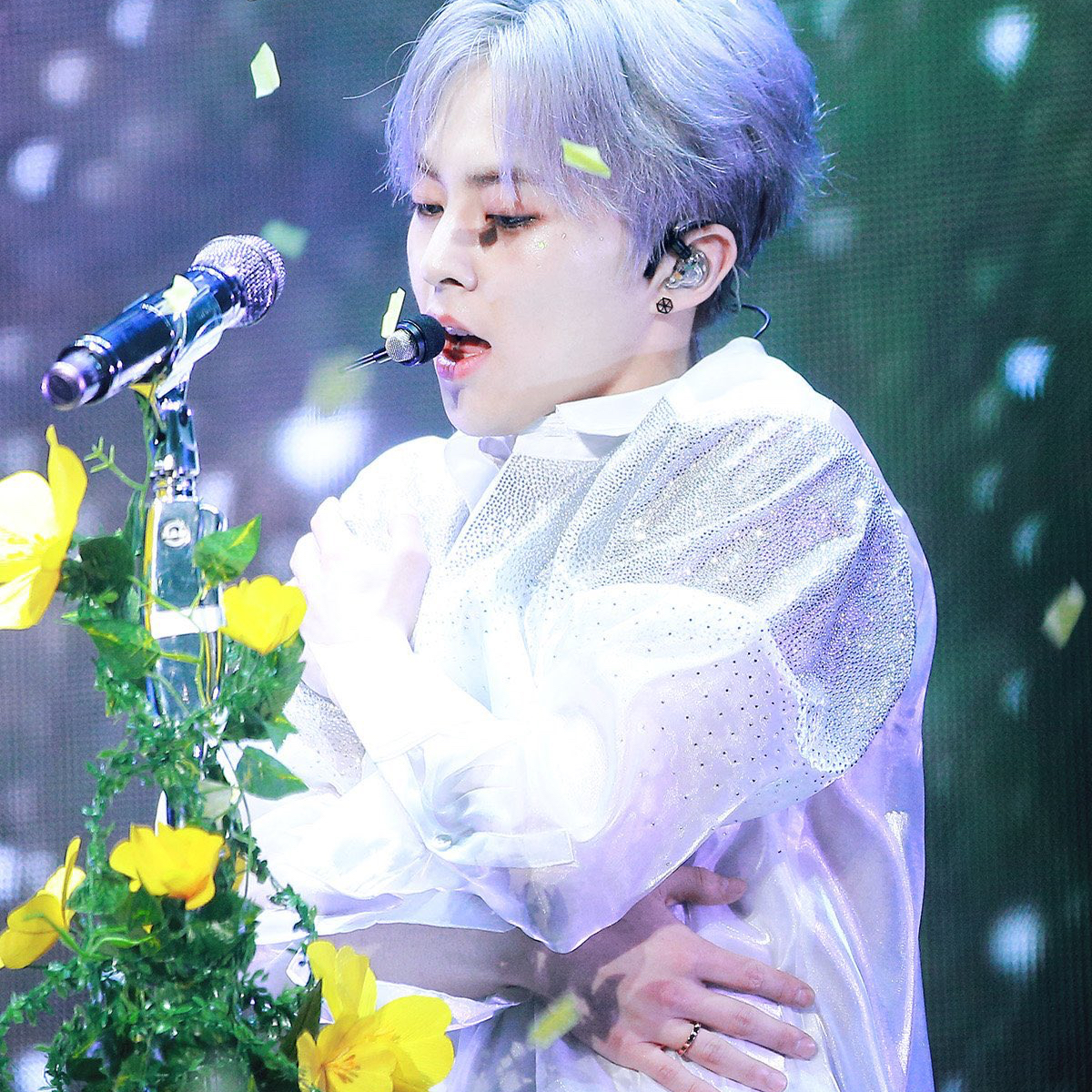 Behind-the-scenes cut of Xiumin (EXO)