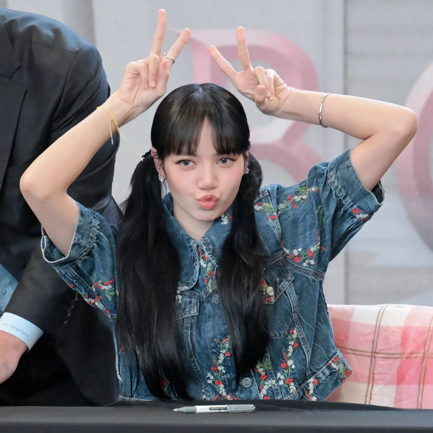 Potret di balik layar Lisa (BLACKPINK)