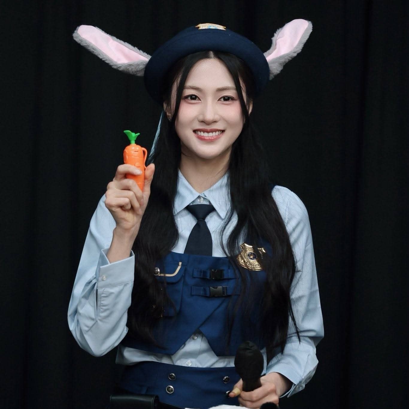 A moment captured by Oh Hayoung (Apink)'s fan