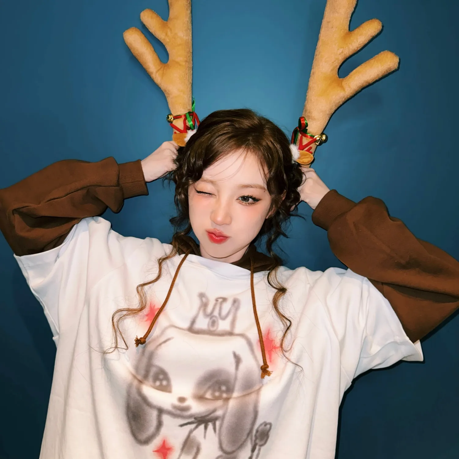 Behind-the-scenes cut of Yuqi (i-dle)