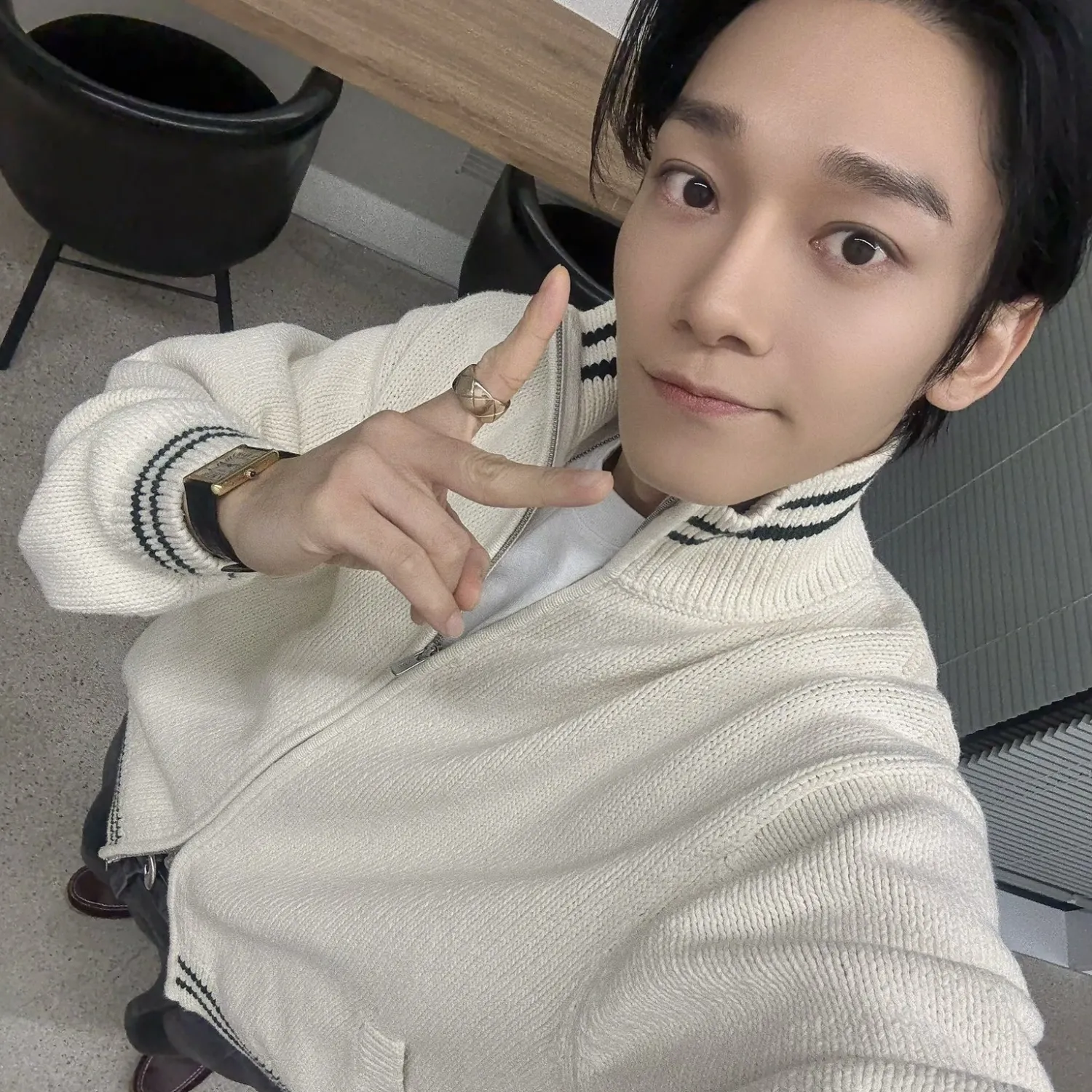 Behind-the-scenes cut of Chen (EXO)