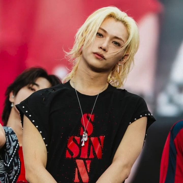 Latest photo of Felix (Stray Kids)