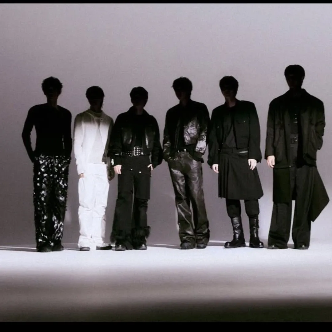 Behind-the-scenes cut of EXO