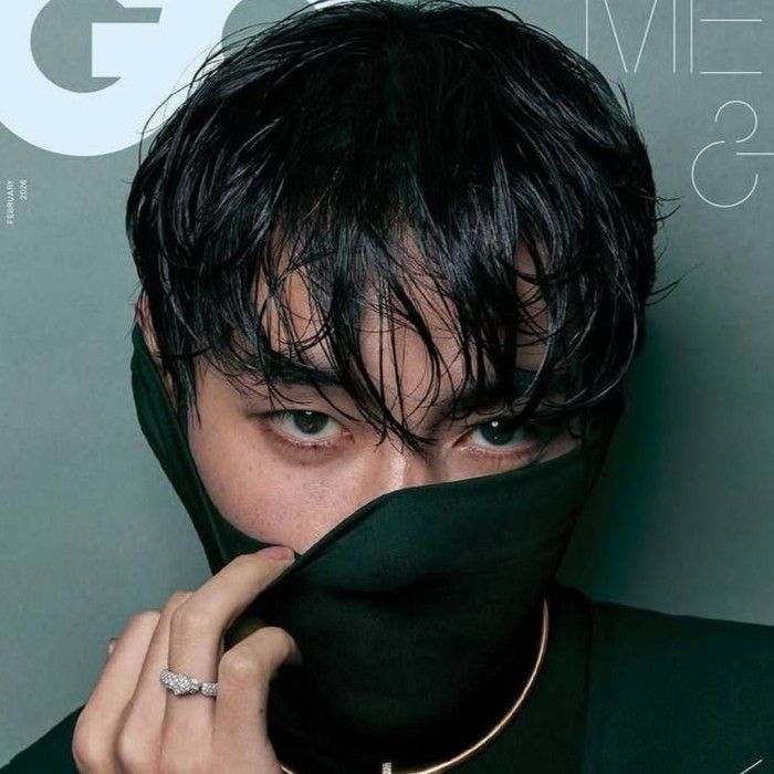 뷔 (방탄소년단)의 최신 사진