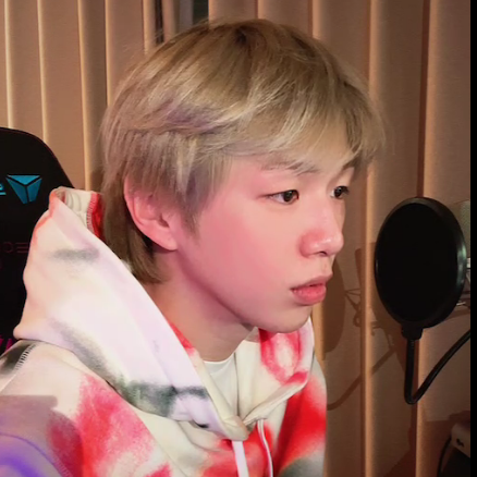 강다니엘의 최신 사진