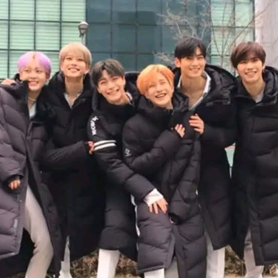 아스트로의 비하인드 컷