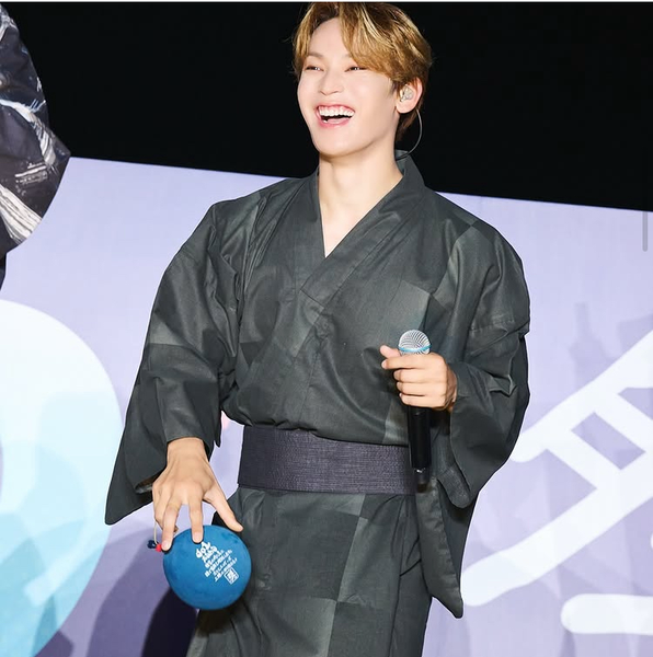 Signature photo of Yonashiro Sho (JO1) capturing their charm