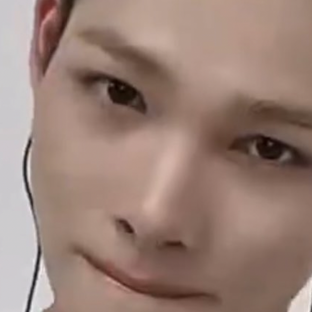 Momen yang diabadikan oleh penggemar Board