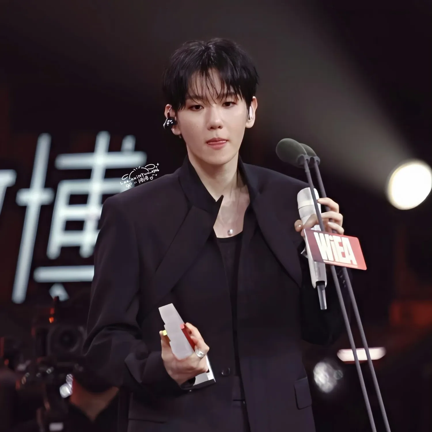 伯賢 (EXO)的幕後花絮