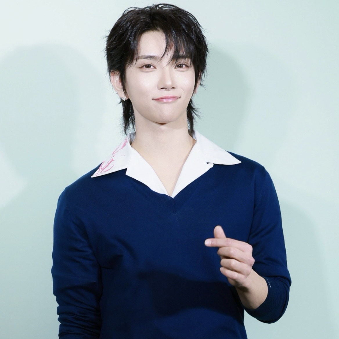 Behind-the-scenes cut of Joshua (SEVENTEEN)