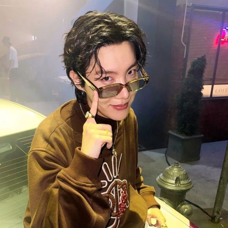 제이홉 (방탄소년단) 최근 활동샷