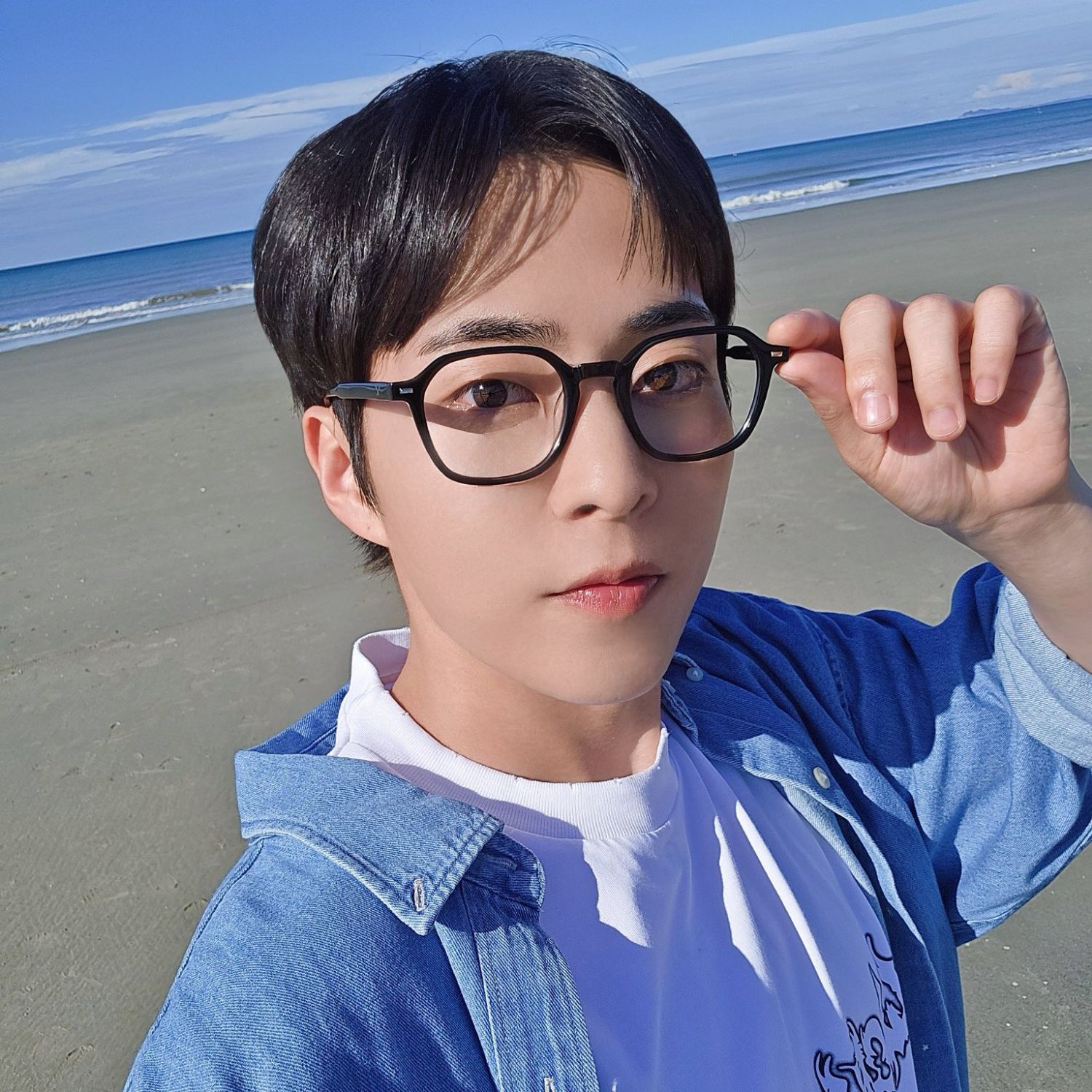 A moment captured by Xiumin (EXO)'s fan