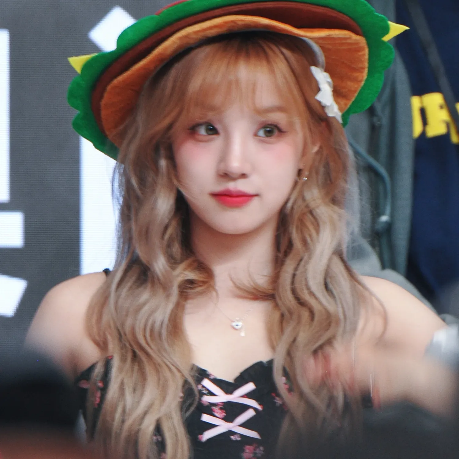 Foto terbaru Yuqi (i-dle)