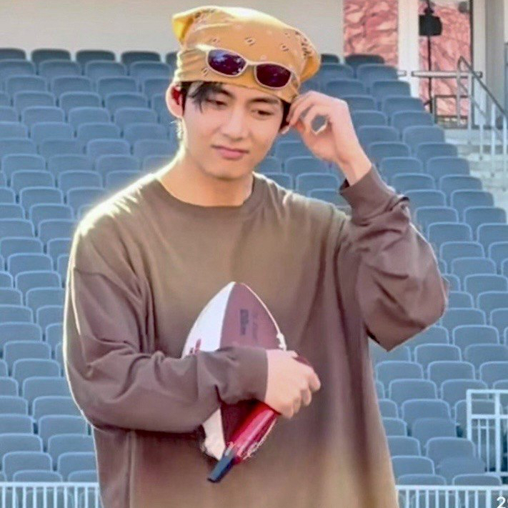 Foto terbaru V (BTS)