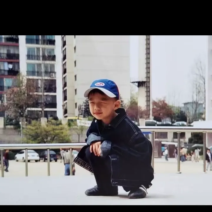 A moment captured by Hyunjin (Stray Kids)'s fan