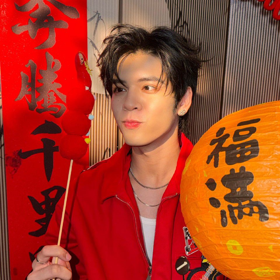 A moment captured by DORN (NexT1DE)'s fan