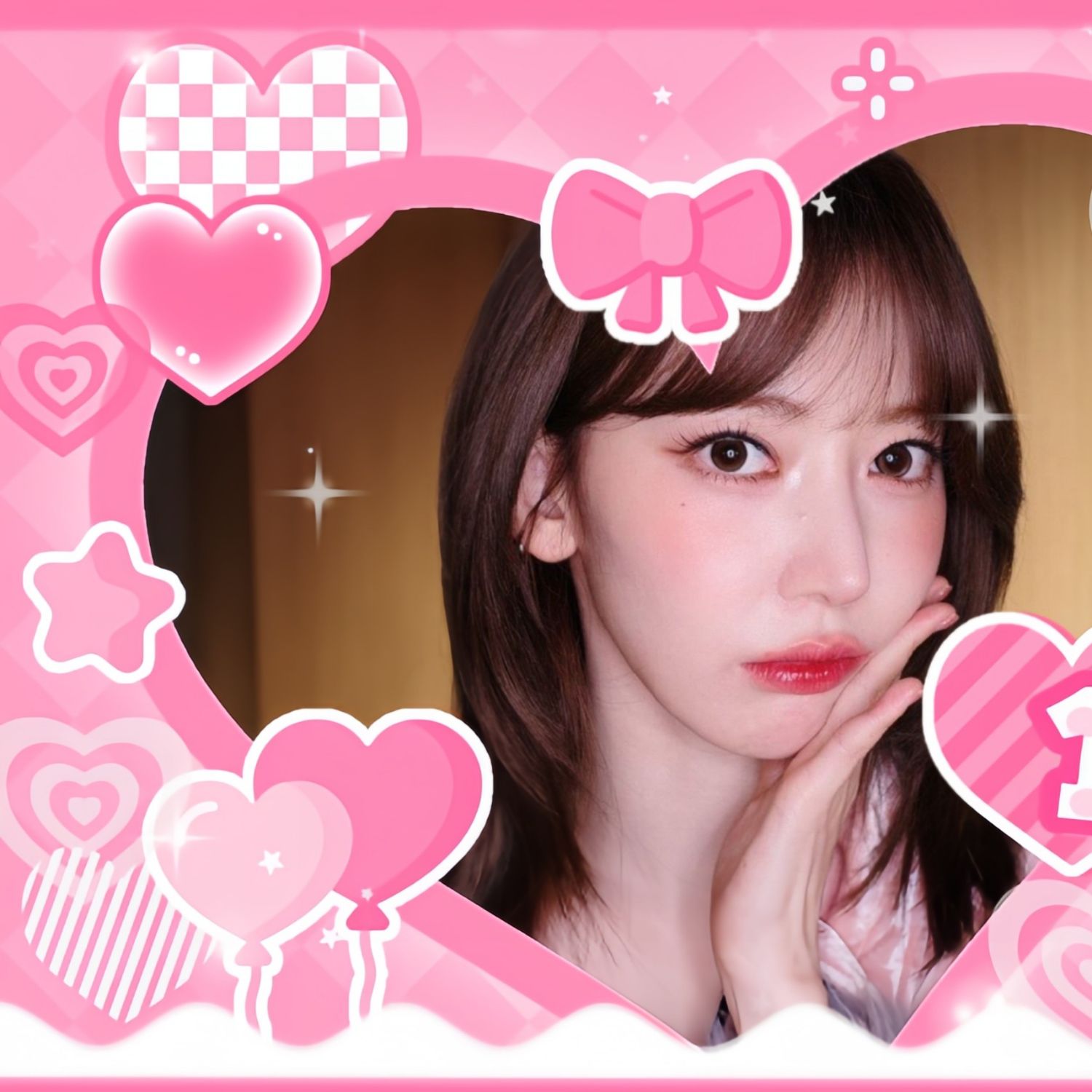 Latest photo of Sakura (LE SSERAFIM)