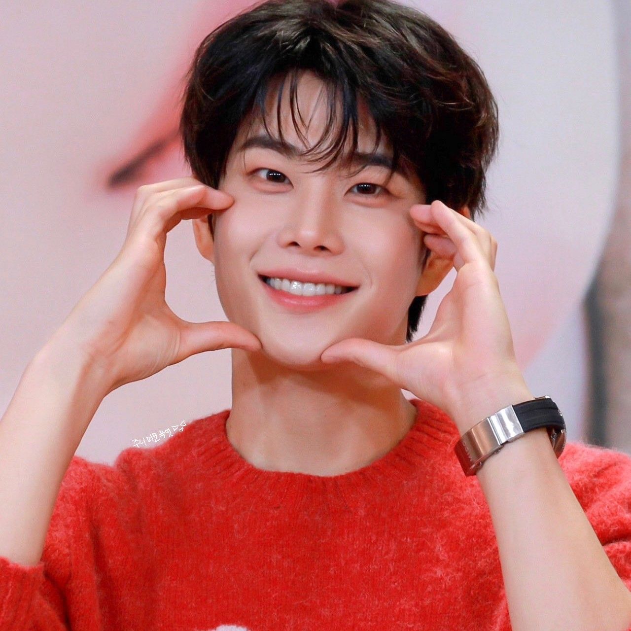 Latest photo of MJ (ASTRO)