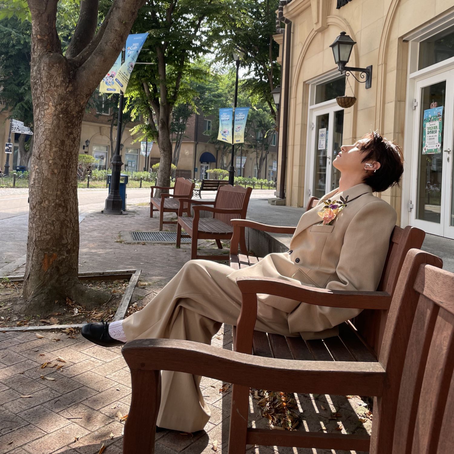 Behind-the-scenes cut of MONSTA X