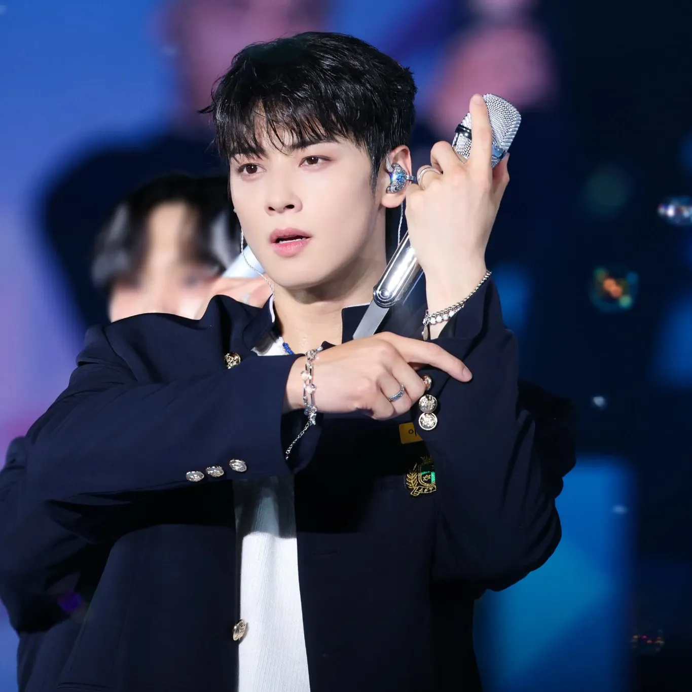 A moment captured by Eunwoo (ASTRO)'s fan