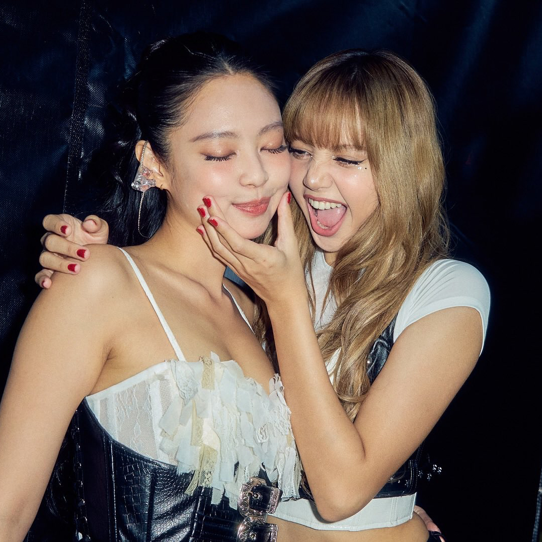 BLACKPINK의 비하인드 컷