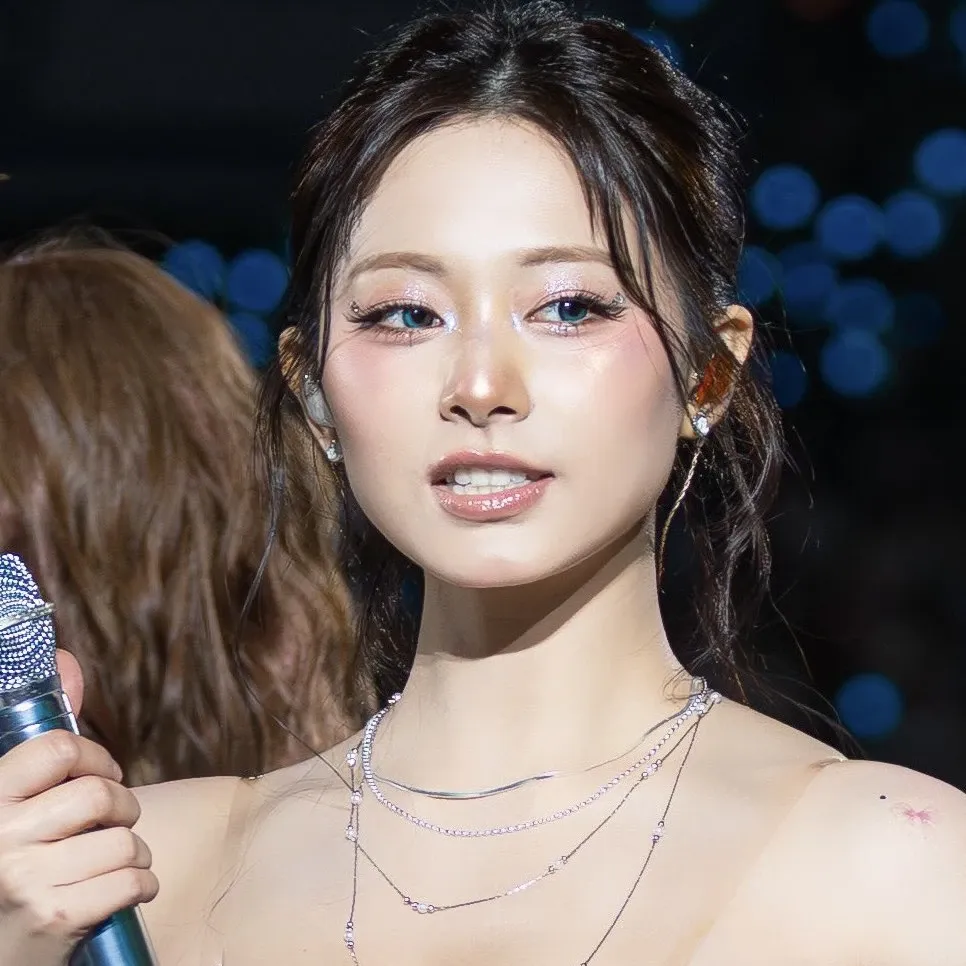 Recent activity shot of Tzuyu (TWICE)