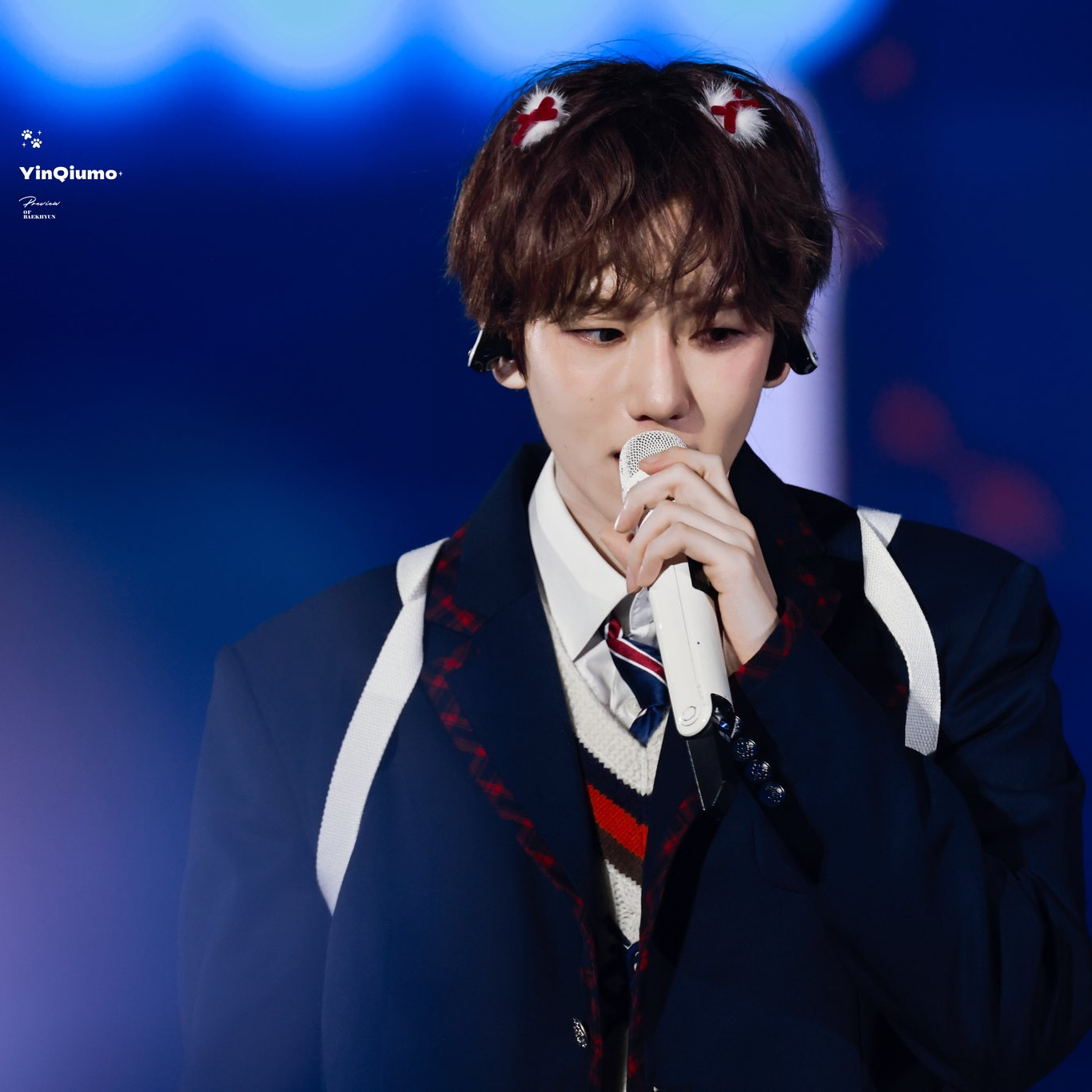 백현 (EXO)의 최신 사진