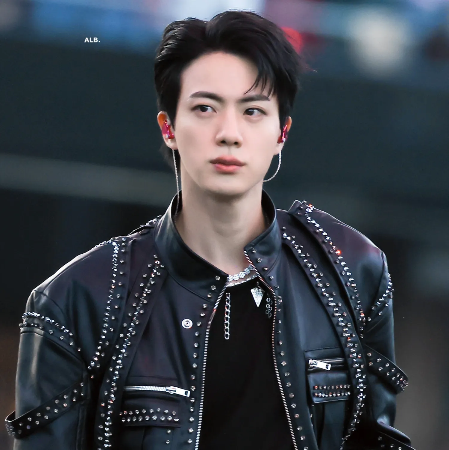Foto terbaru Jin (BTS)