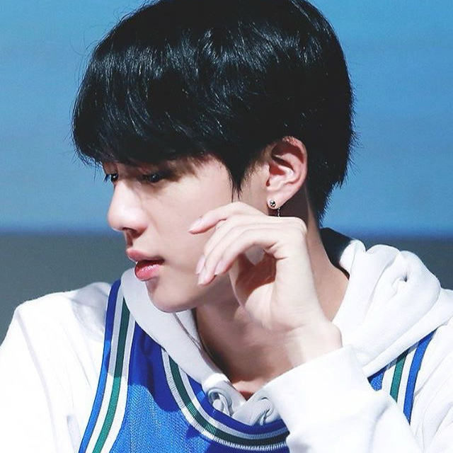 Latest photo of Jin (BTS)