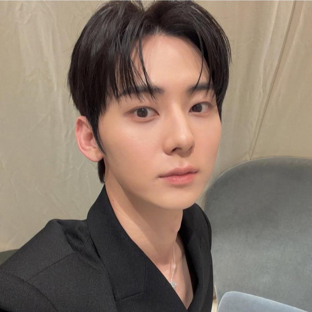 黃旼炫的最新活动照片