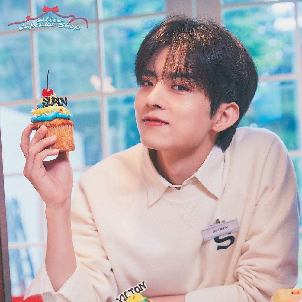 Behind-the-scenes cut of Jung Subin