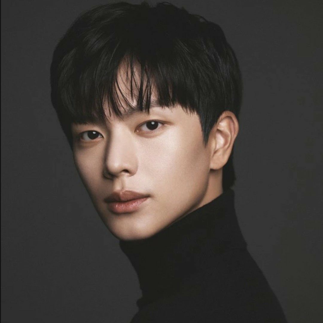 Recent activity shot of Yook Sungjae (BTOB)