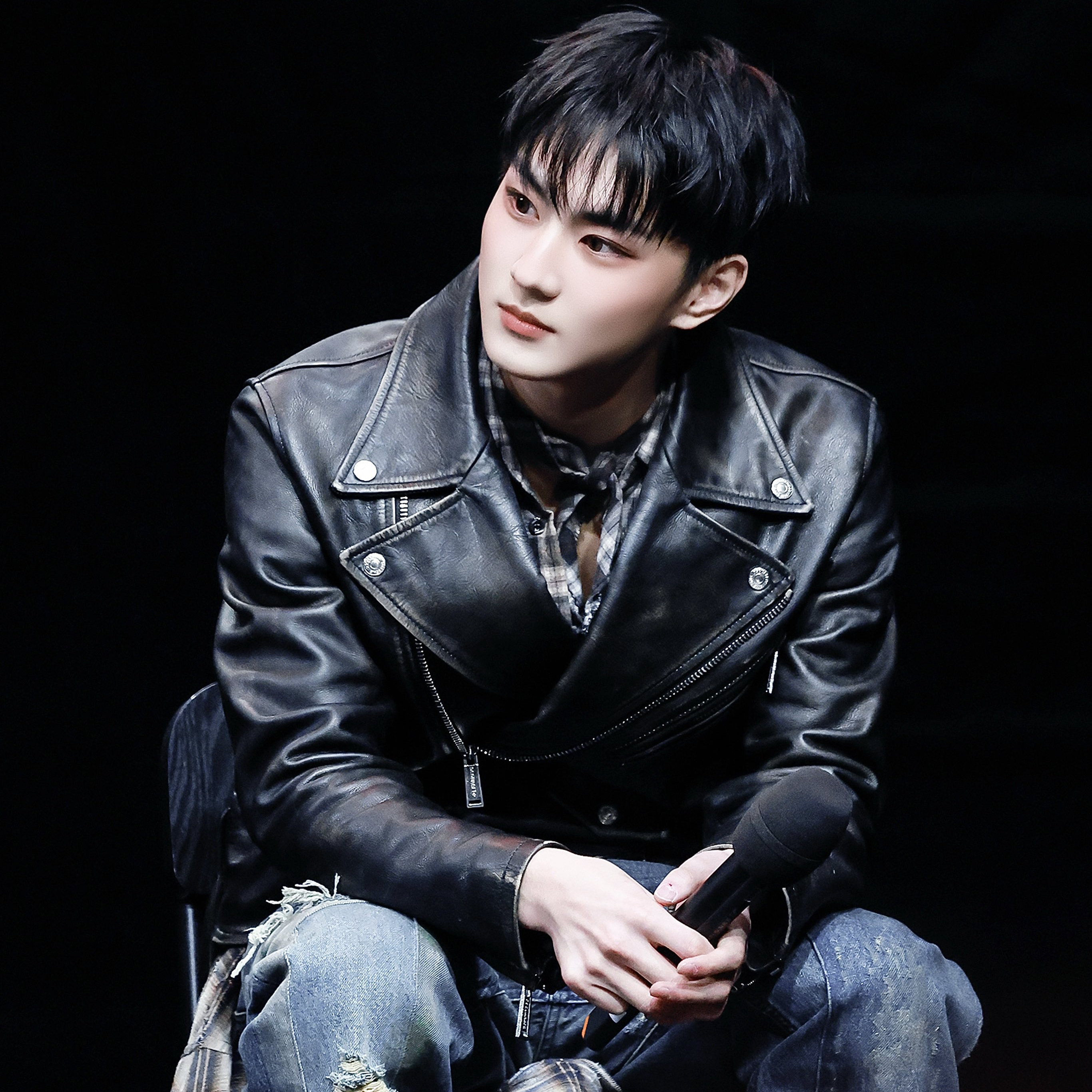 ジョンウォン (ENHYPEN)の最近の活動写真