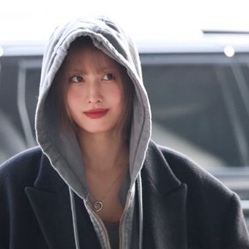 모모 (TWICE)의 최신 사진